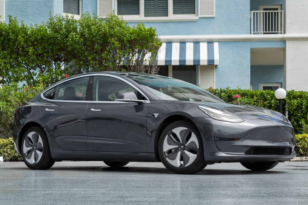 Tesla Brings Back the Model 3 Long Range