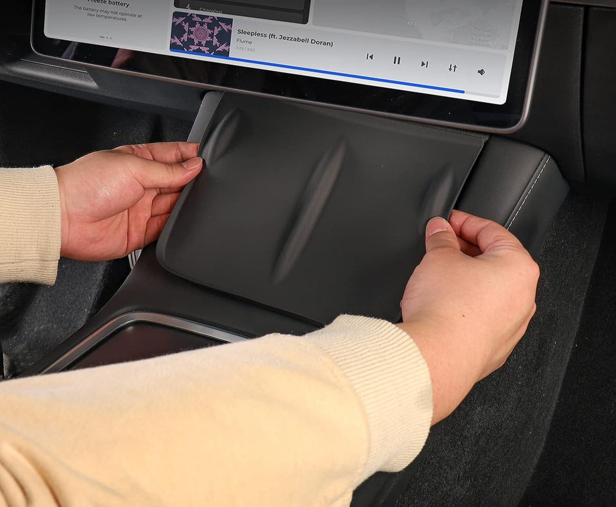Copertura di Protezione del Pannello Caricabatterie Wireless per Auto, Tappetino della Console Centrale Telefono in Silicone (Nero Copertura di Protezione del Pannello Caricabatterie Wireless per Auto, Tappetino della Console Centrale Telefono in Silicone (Nero