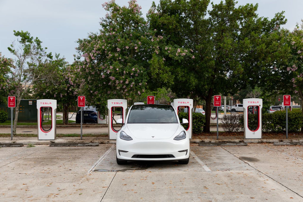 Analyst: By 2030, Tesla Superchargers Could Bring in $10-$20B a Year