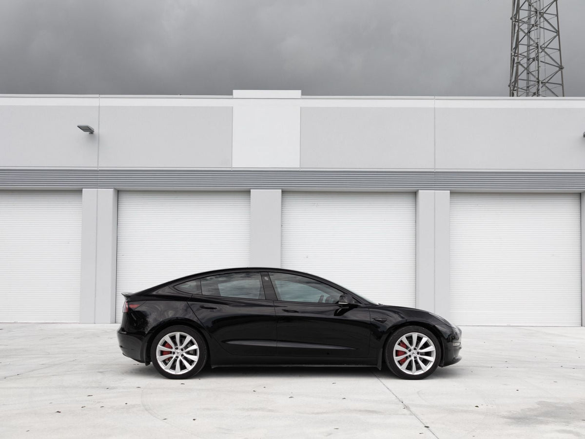 Tesla Switches to Per-Mile Pricing for Robotaxi Rides in Austin ...