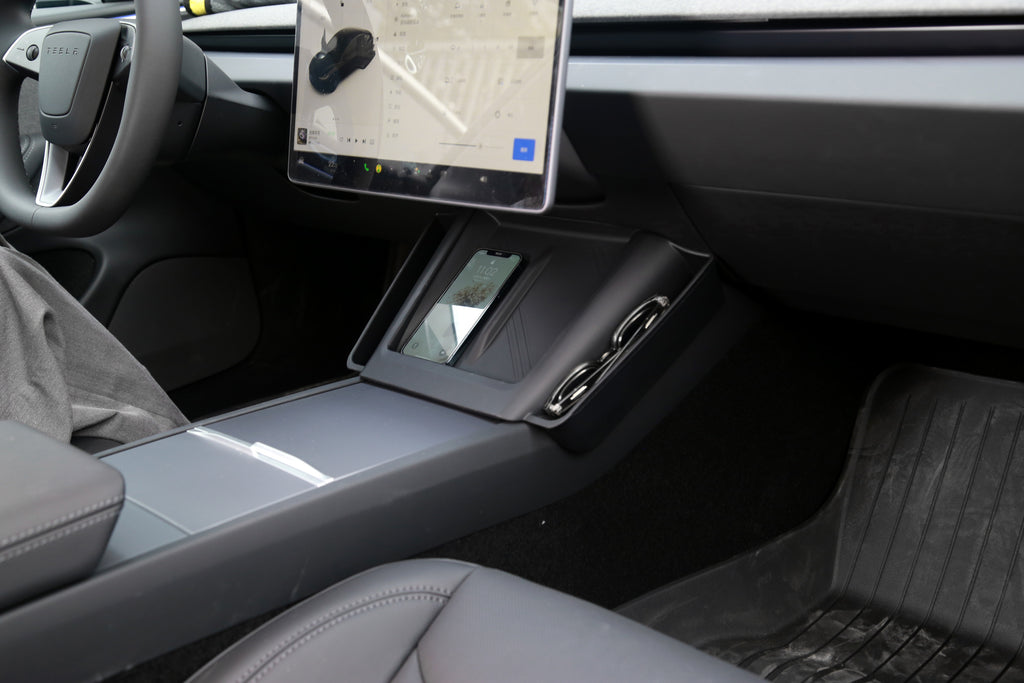 Evannex Wireless Charging Silicone Pad Organizer for Tesla Model 3 Highland 2024+