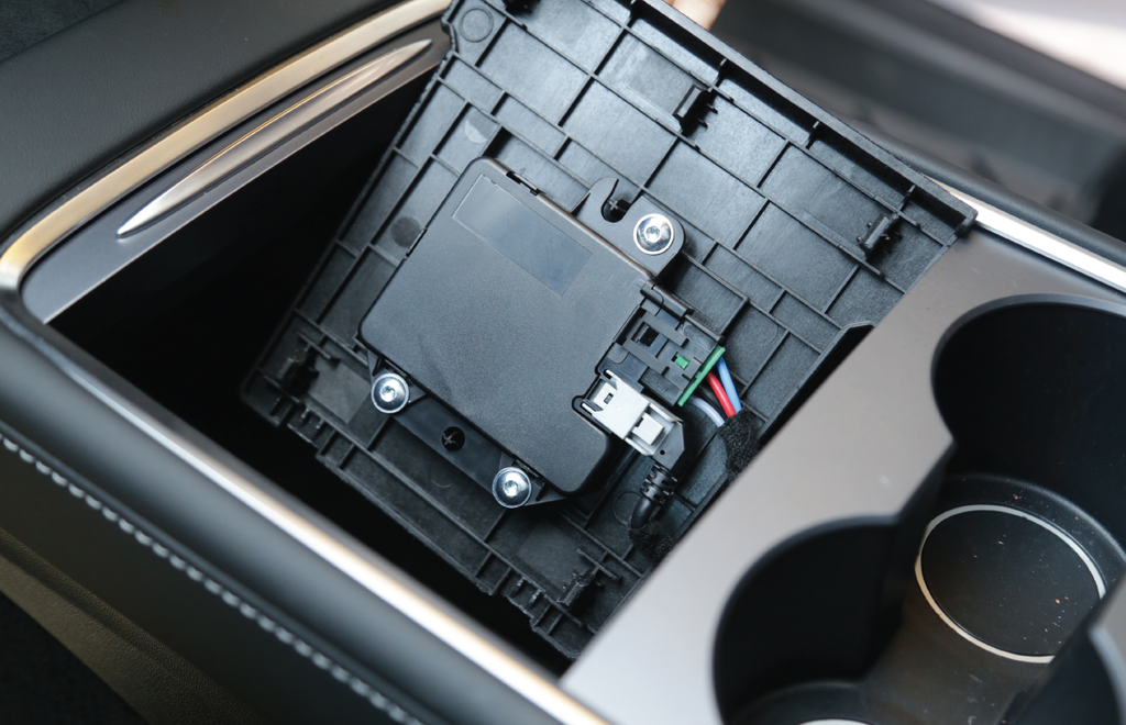 Center Console USB-C Data Transfer Module Upgrade For Tesla Model 3 and Model Y
