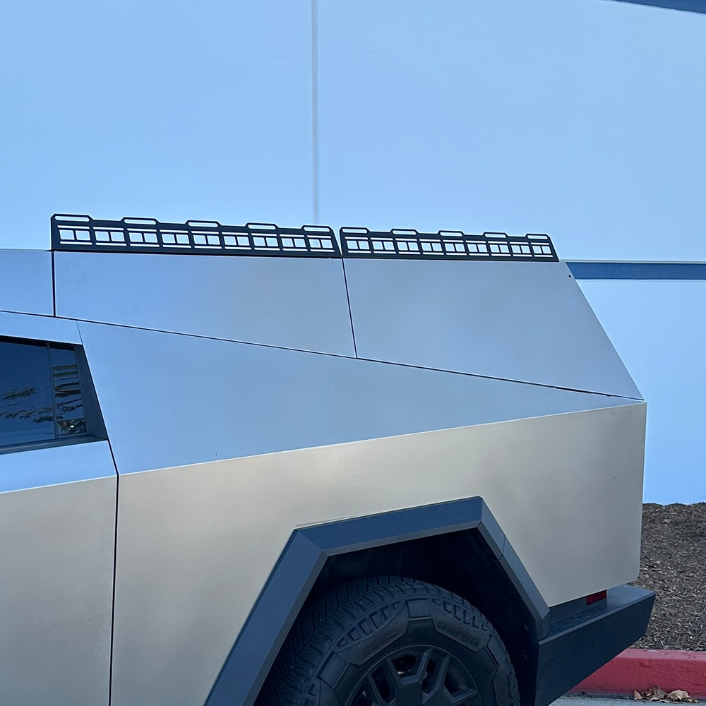 TESLA Cybertruck 24+ Top Work Edge panel Set (2pcs)