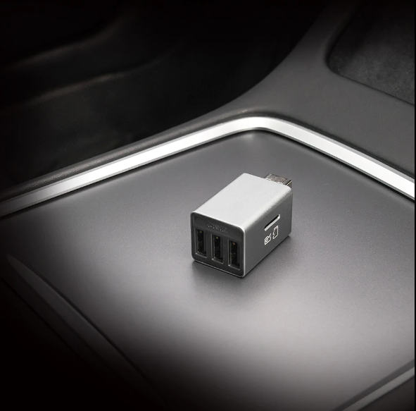 Jowua 3 Port USB HUB with DashCam Reader for Tesla Model 3 Y